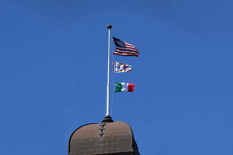 Italian Flag over Tampa City Hall 3-2